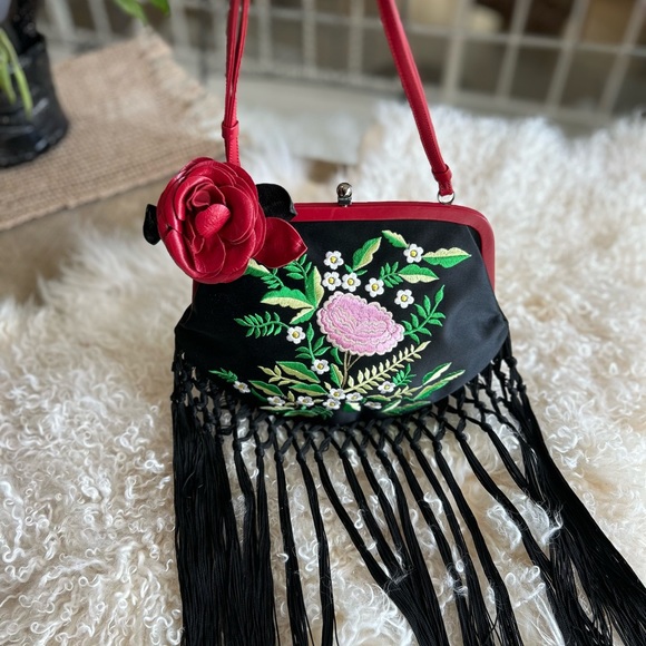 MOSCHINO EMBROIDERED PIANO FRINGE SHOULDER BAG - Picture 8 of 8